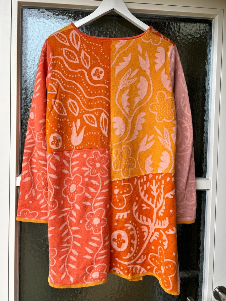 Cardigan, GUDRUN SJØDEN, str. 42