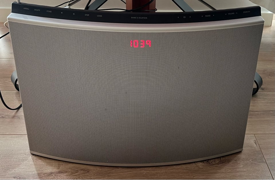 AM/FM radio, Bang  Olufsen,