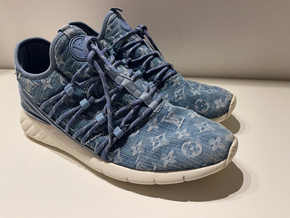 Sneakers, Louis Vuitton, str. 43