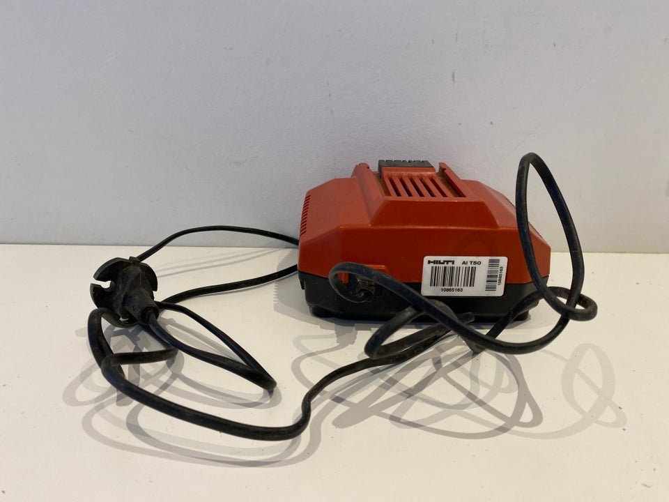 Lader, Hilti