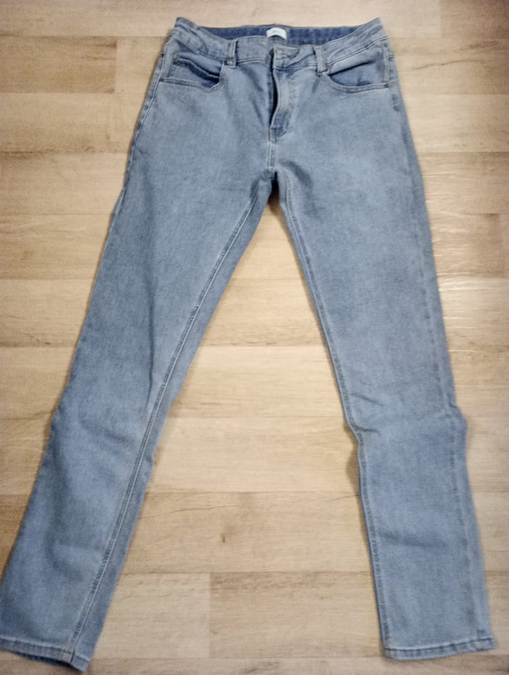 Jeans, Grunt, str. 29