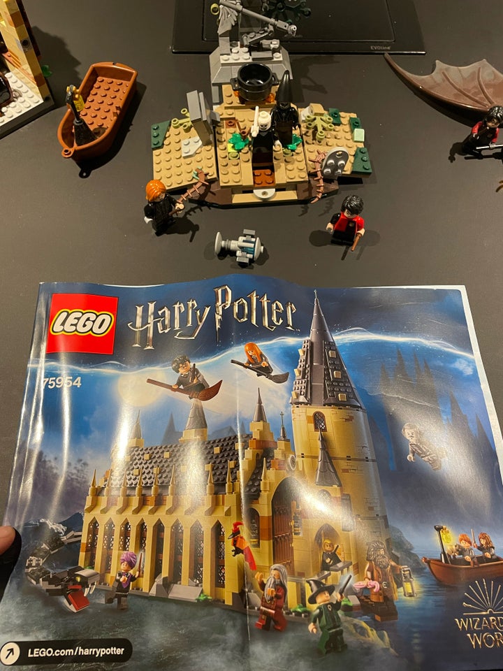 Lego Harry Potter, Slot og diverse