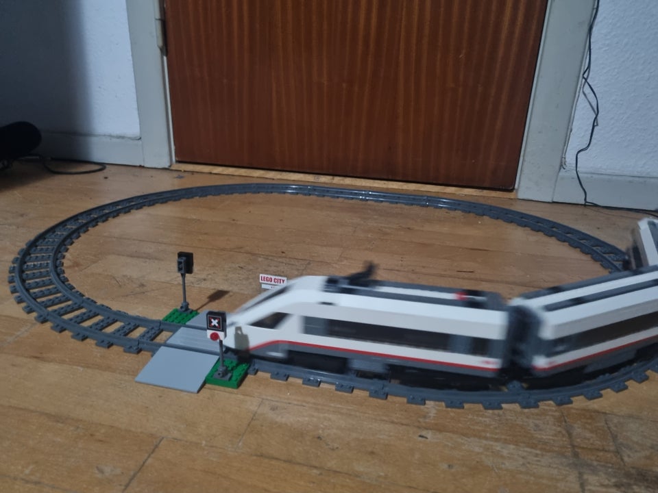 Lego City, high speed train 60051