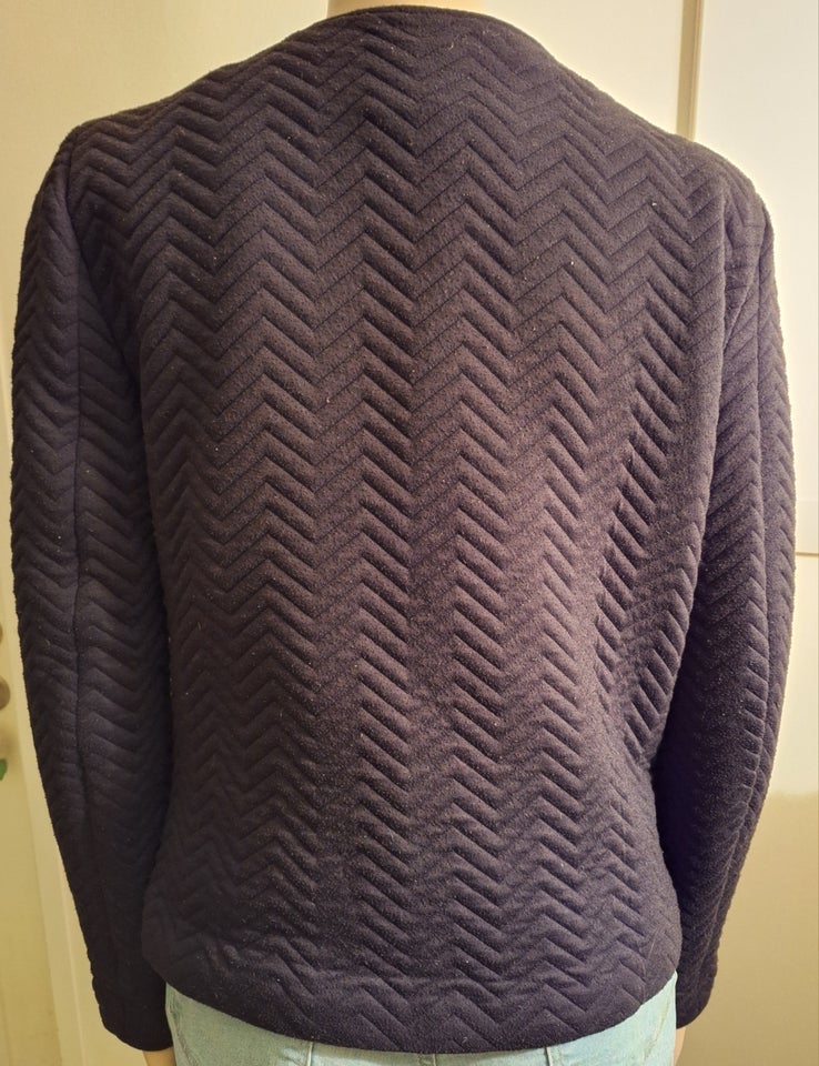 Cardigan, DIVIDED HM, str. 44