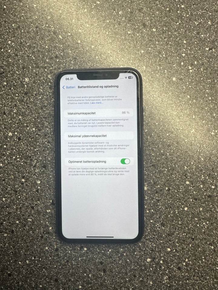 iPhone 11, 64 GB, sort