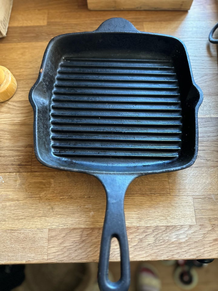 Støbejerns grillpande