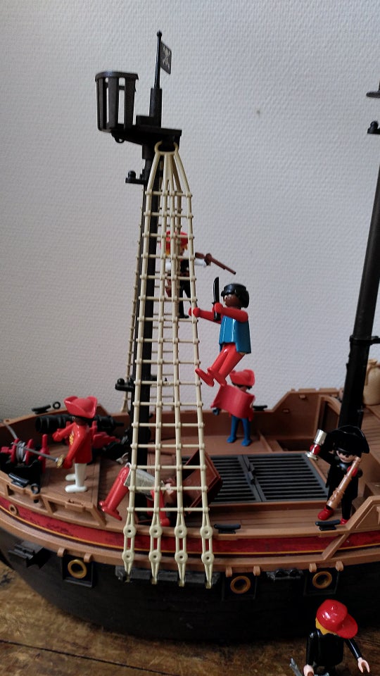 Playmobil, Sørøverskib, Lego