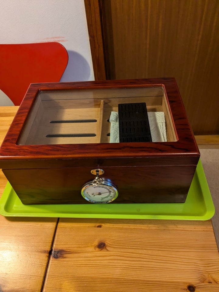 Cigartilbehør, Humidor stor