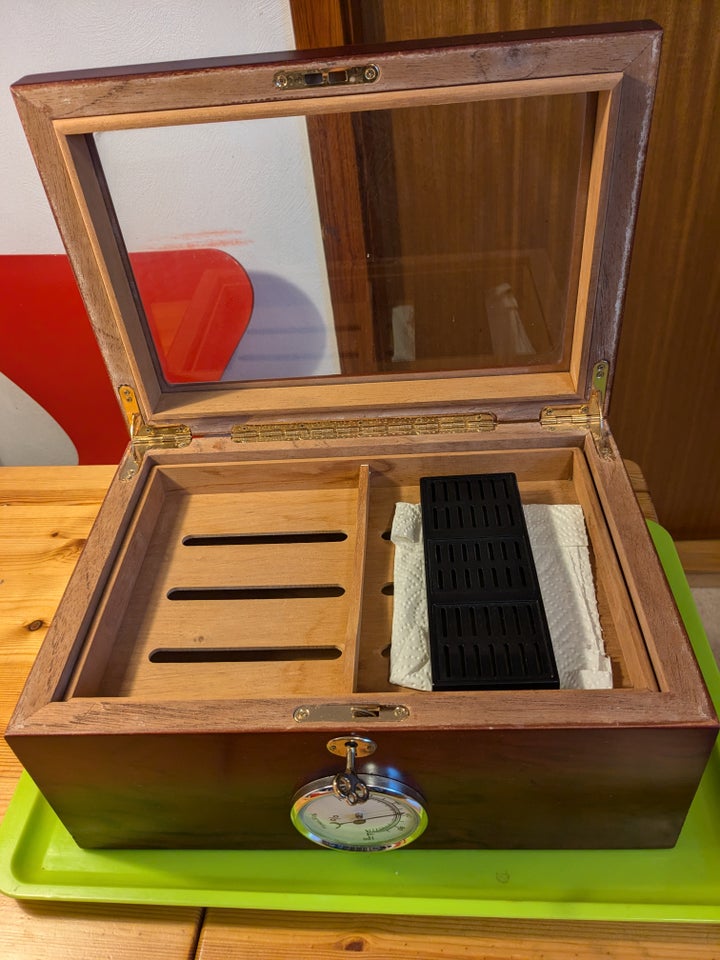 Cigartilbehør, Humidor stor