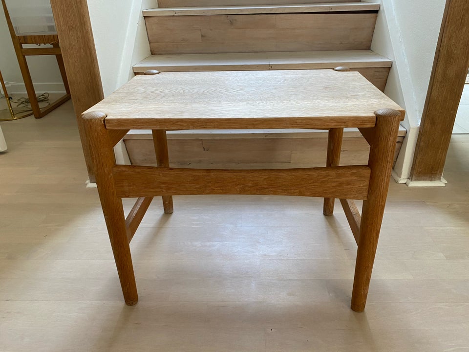 Bakkebord, Hans Wegner, egetræ