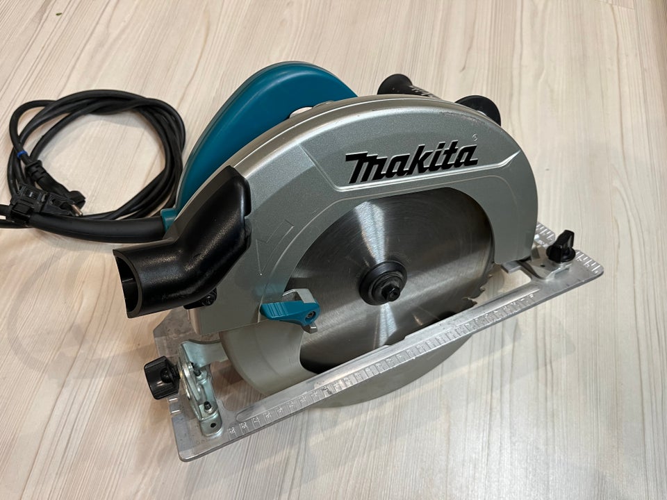 Sav, Makita