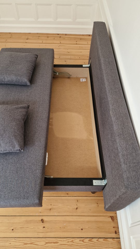 Sovesofa Ikea b: 131 l: 192 h: 40