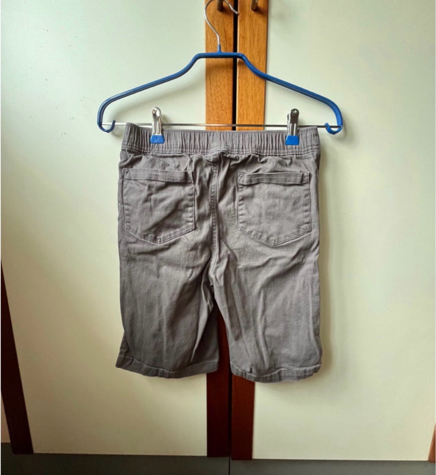 Shorts, Lærred shorts, Ledgen of