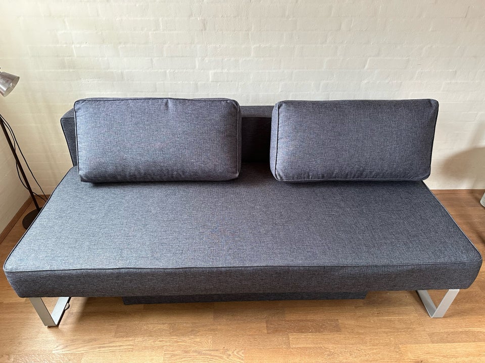 Sovesofa b: 150 l: 200