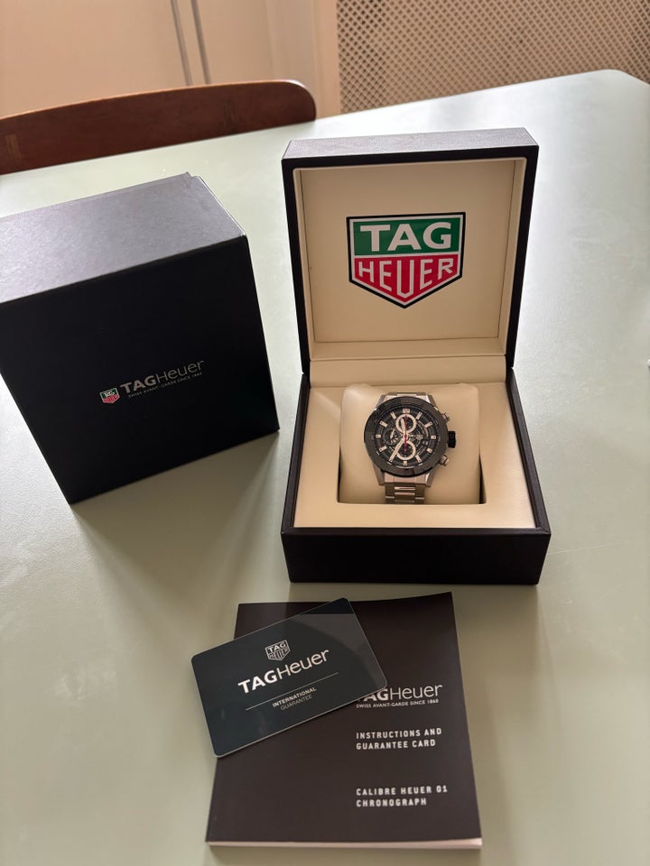 Herreur, Tag Heuer