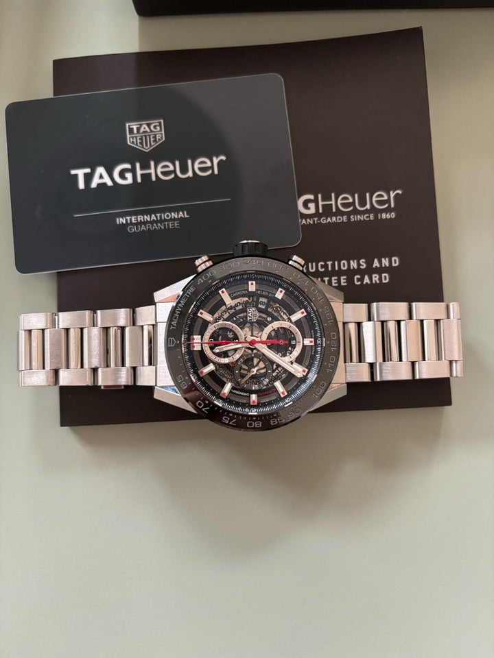 Herreur, Tag Heuer