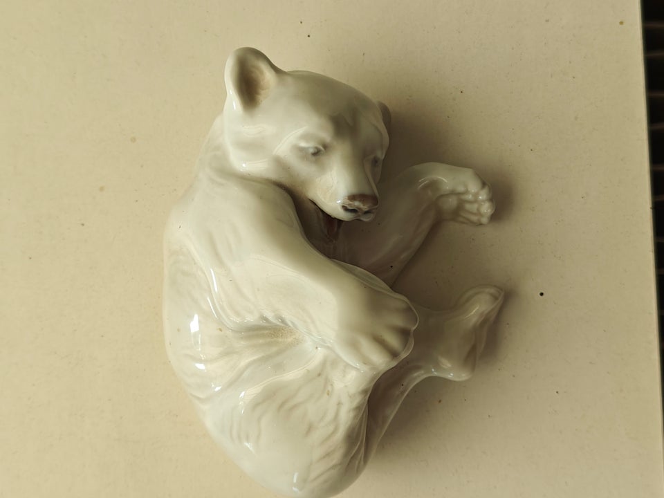 Kongeligt porcelæn Isbjørn