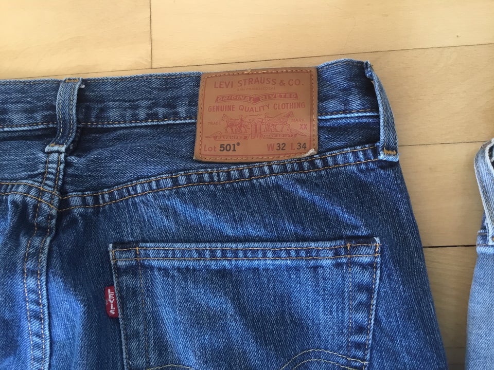 Jeans Levis str 32