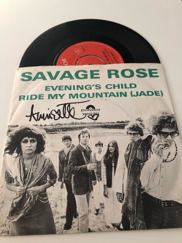 Single, The savage rose