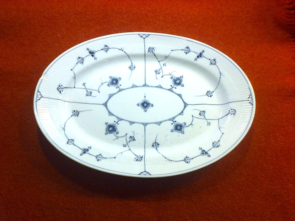 Porcelæn Riflet Serveringsfad 45