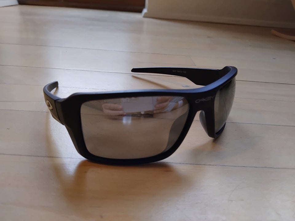 Solbriller herre, OAKLEYS Wide Mat