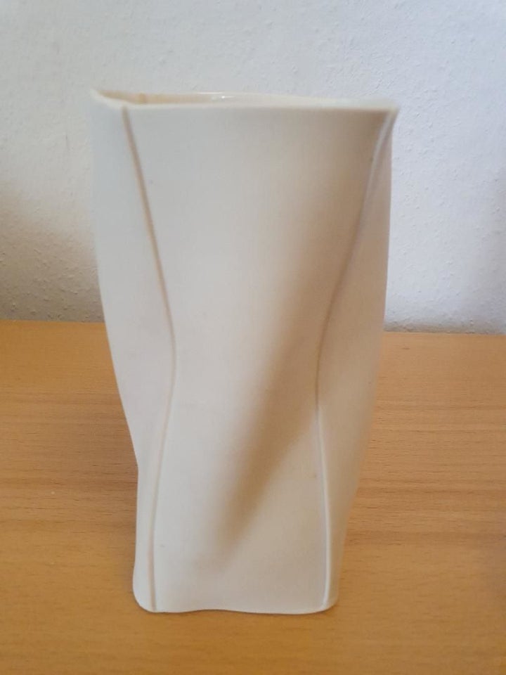 Vase, Vase