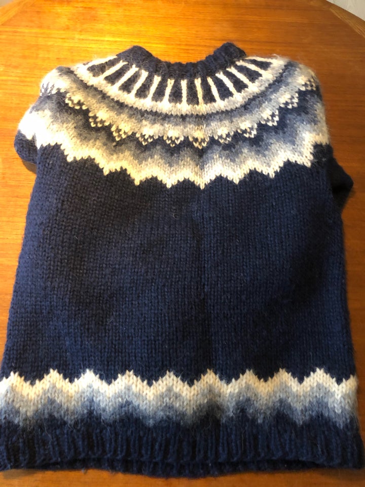 Sweater, The handknitting