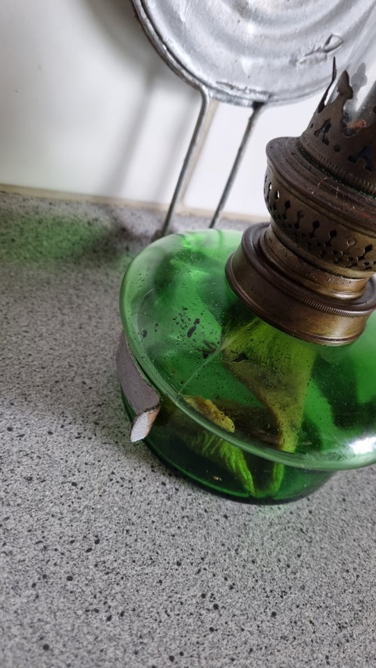 Petroliumsslampe Glas og stål