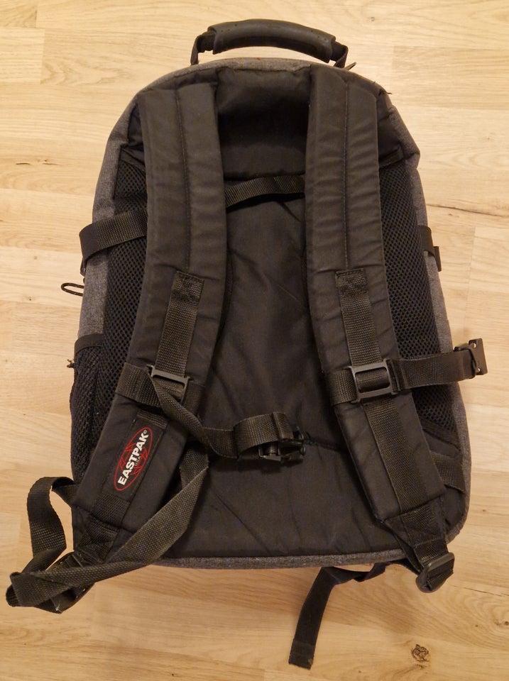 Skoletaske, Eastpack