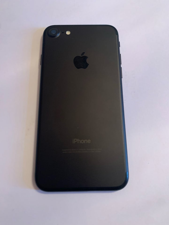 iPhone 7, 32 GB, sort