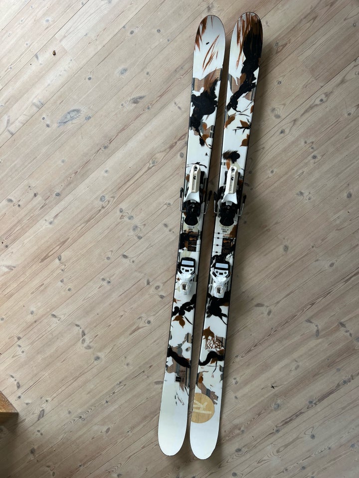 Twin-tip ski, Rossignol, str. 185