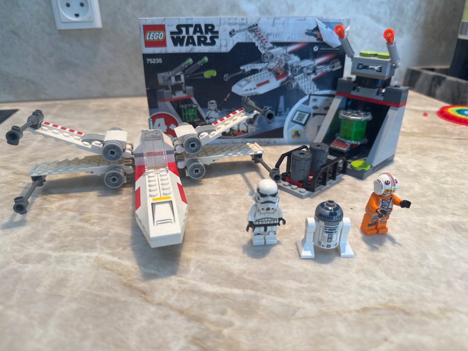 Lego Star Wars, 75235