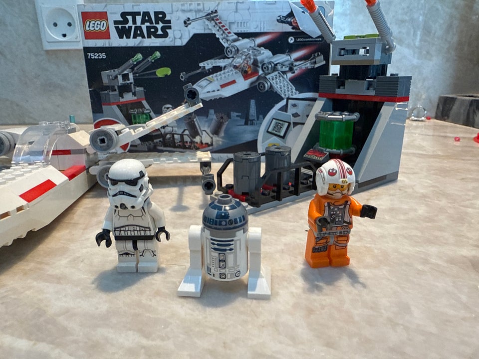 Lego Star Wars, 75235