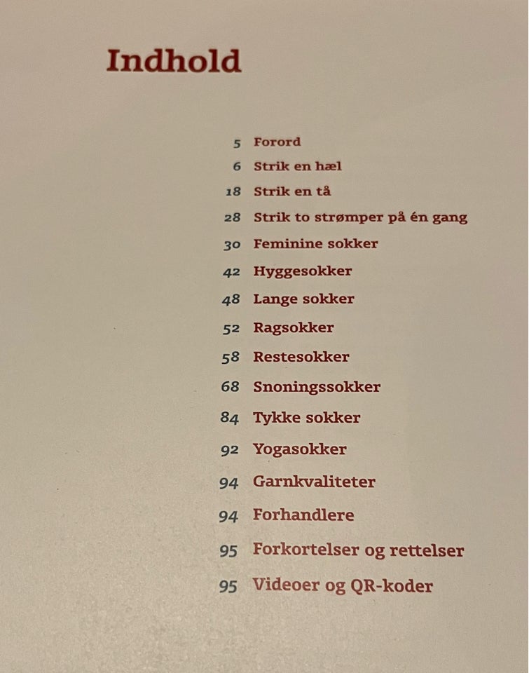 Strik en hæk og strik en tå, emne: