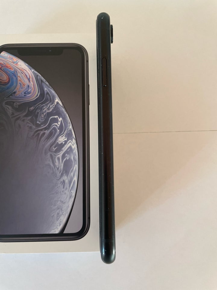 iPhone XR, 64 GB, sort