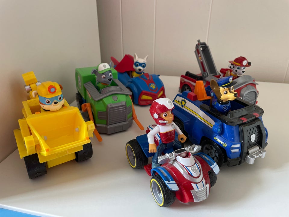 Paw Patroller og køretøjer