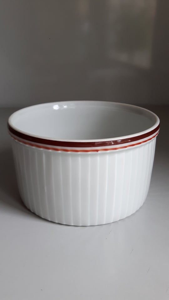 Porcelæn, Skål Souffleskål