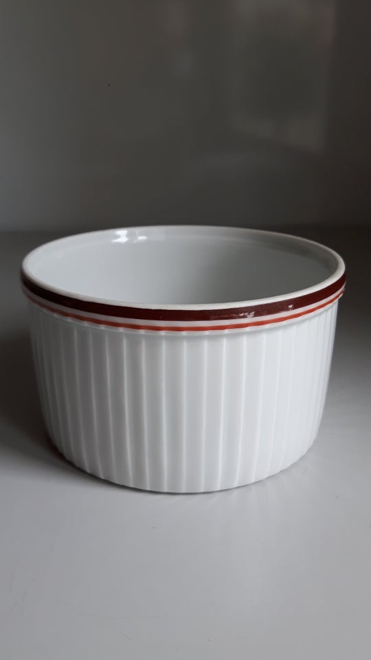 Porcelæn, Skål Souffleskål