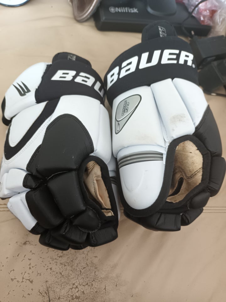 Ishockeyudstyr, BAUER HANDSKER,