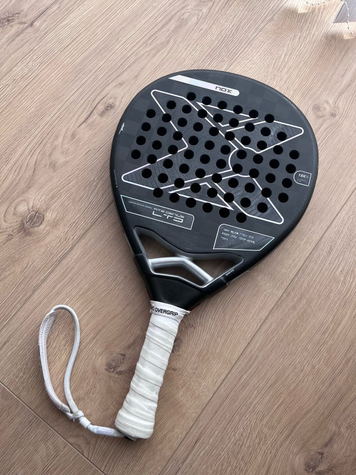 Padel bat, NOX AT2