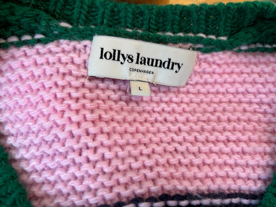 Vest, Lolly's Laundry, str. 40