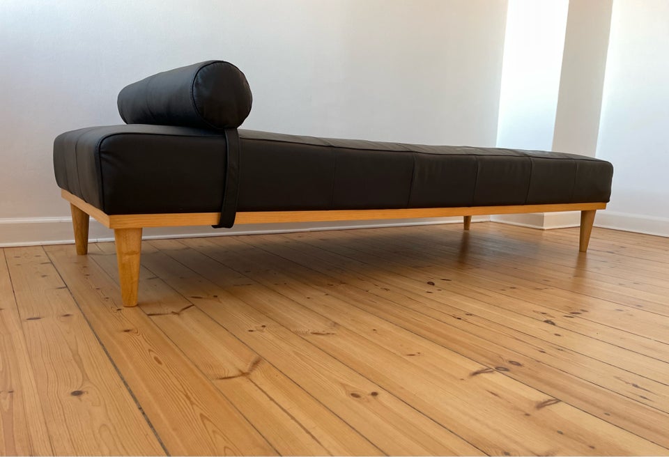 Anden arkitekt, Georgia, Daybed