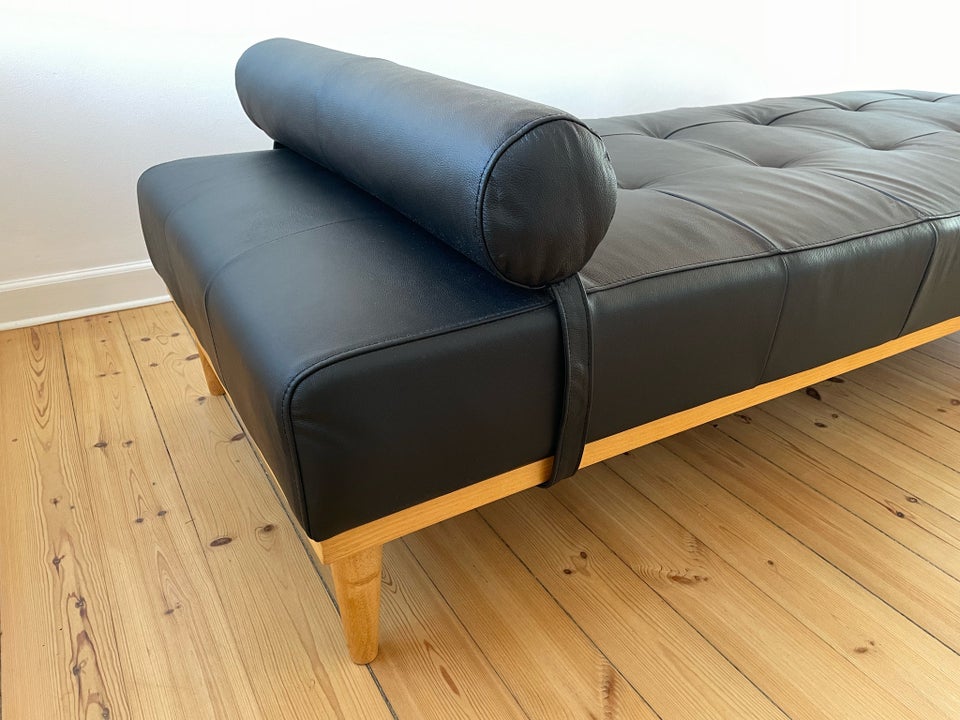 Anden arkitekt, Georgia, Daybed