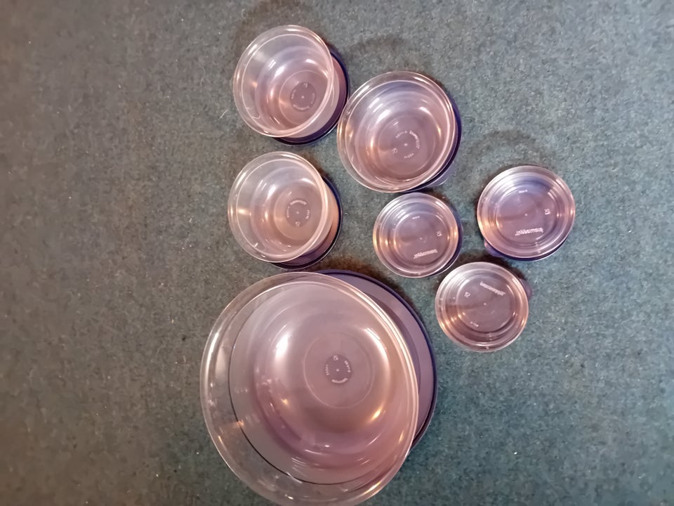 Tupperware skåle med låg