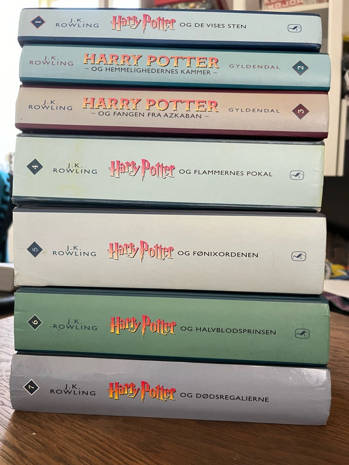 Harry Potter hardback 1-7, J. K.