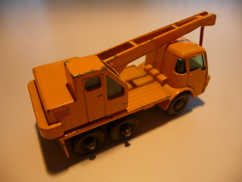 Modelbil, Matchbox Dodge crane