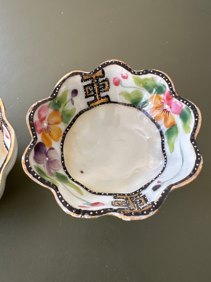 Japanske skåle Porcelæn  80 år gl