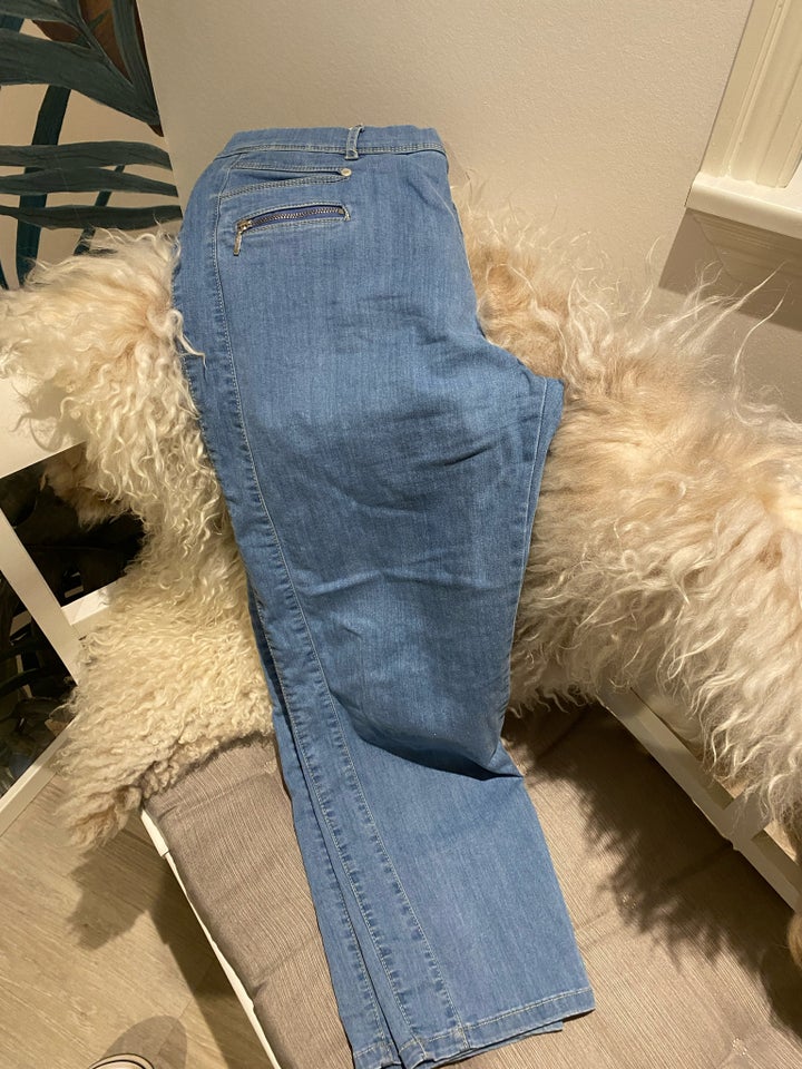 Jeans, 2B, str. 44