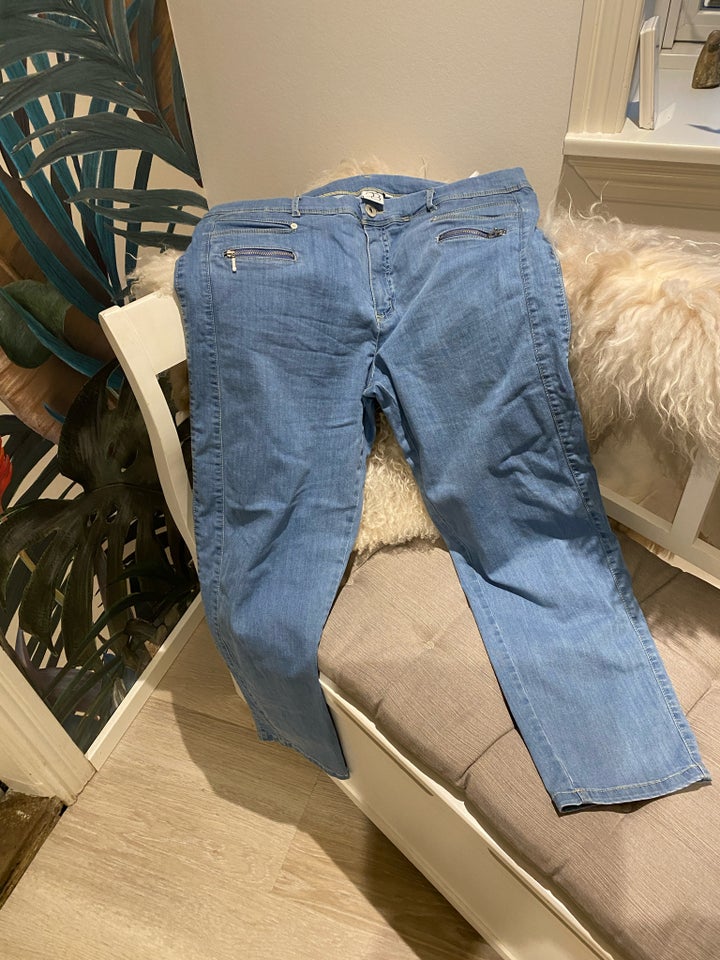 Jeans, 2B, str. 44