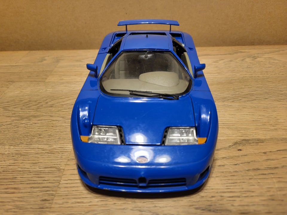 Modelbil, Bugatti 11 GB 1991, skala